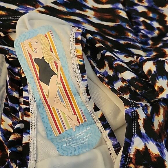 $188 SPANX REMOVEABLE STRAP CHEETAH ANIMAL PRINT ONE PIECE SWIMSUIT 8 MEDIUM NWT - Picture 9 of 16